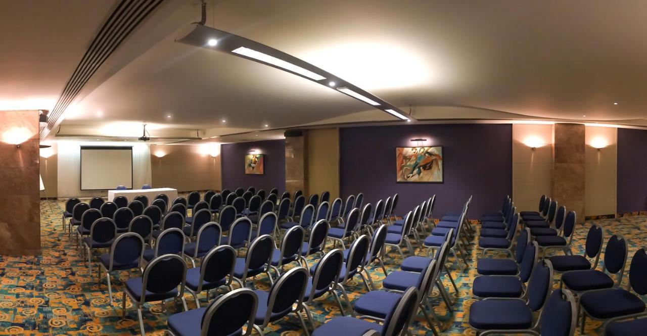 Maritim Antonine Hotel & Spa Мелліха Екстер'єр фото