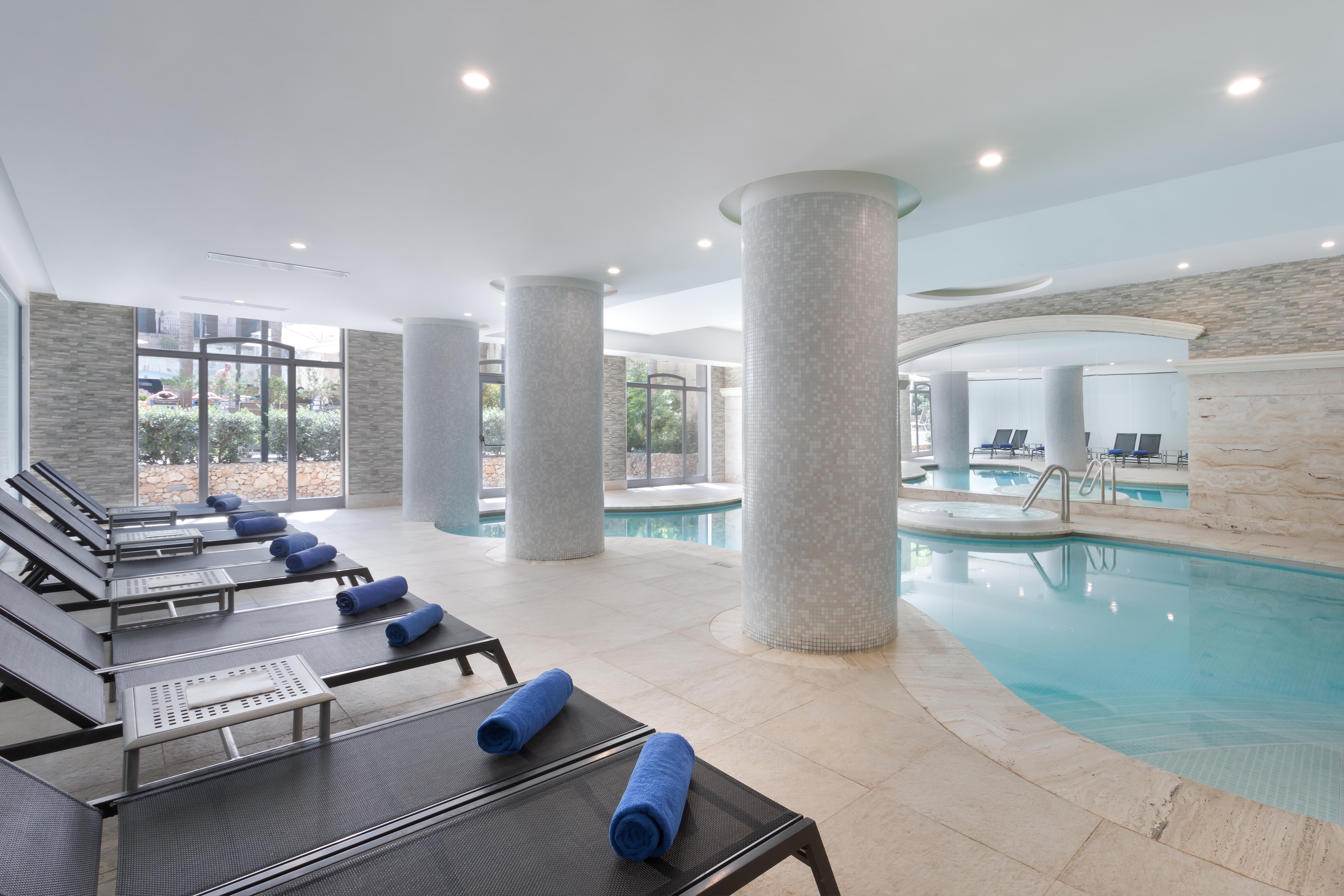 Maritim Antonine Hotel & Spa Мелліха Екстер'єр фото