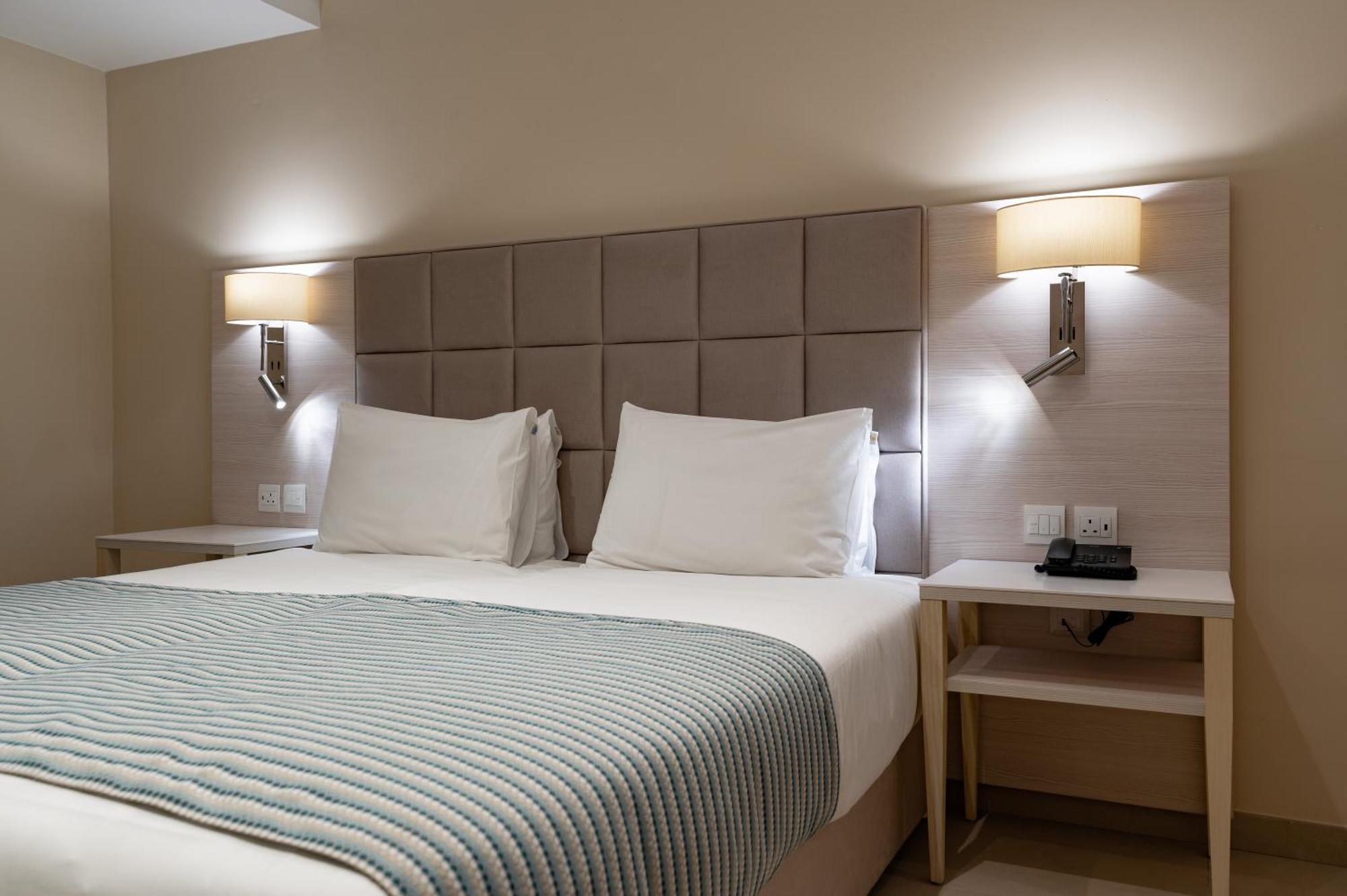 Maritim Antonine Hotel & Spa Мелліха Екстер'єр фото